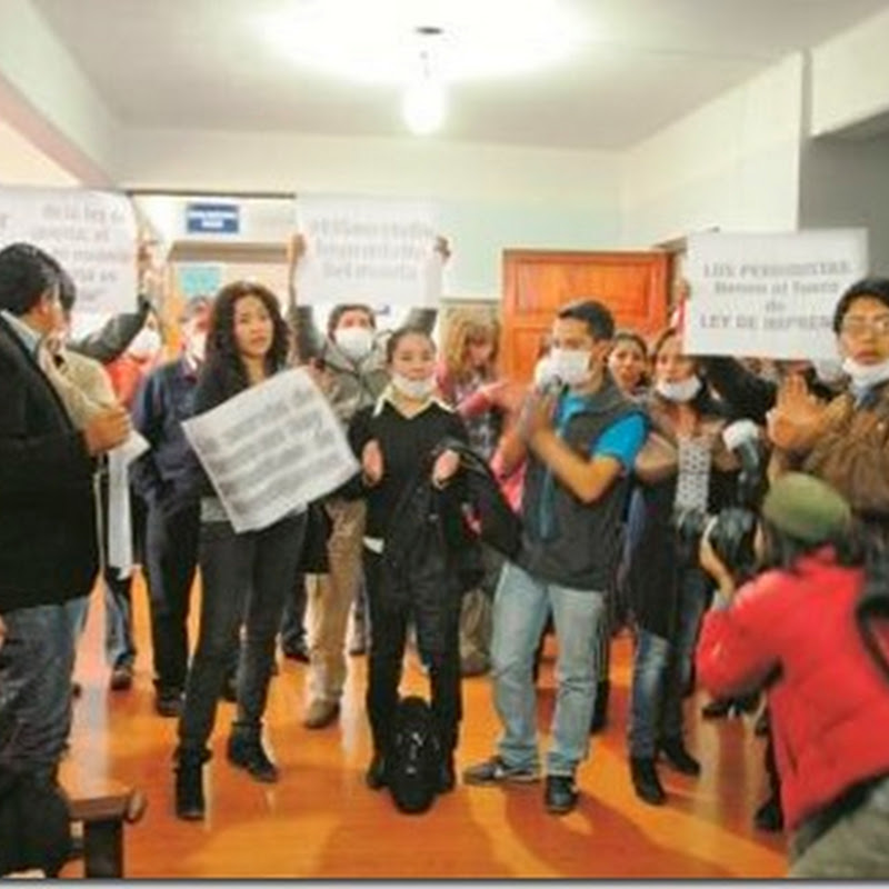 Trabajadores de prensa piden respeto a libertad de expresión