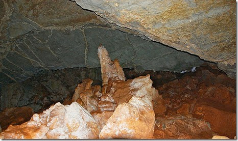 Grotta di Pelekita