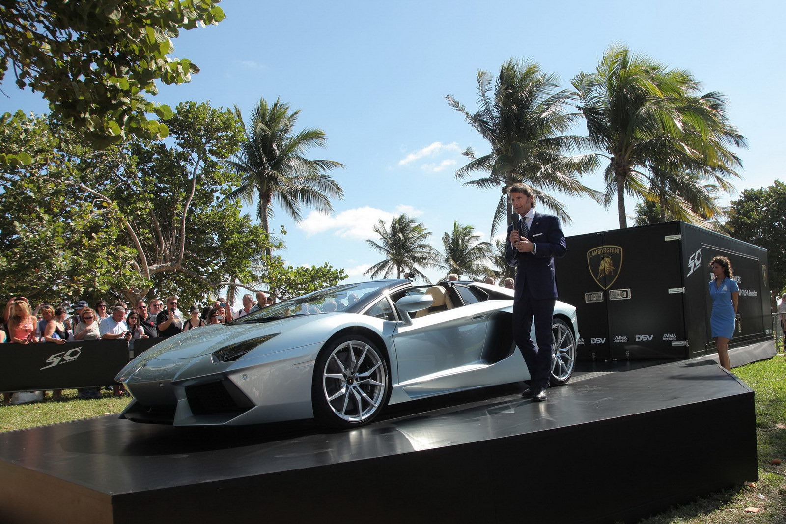 [Lamborghini-Aventador-Roadster-Miami-Launch-4%255B4%255D.jpg]