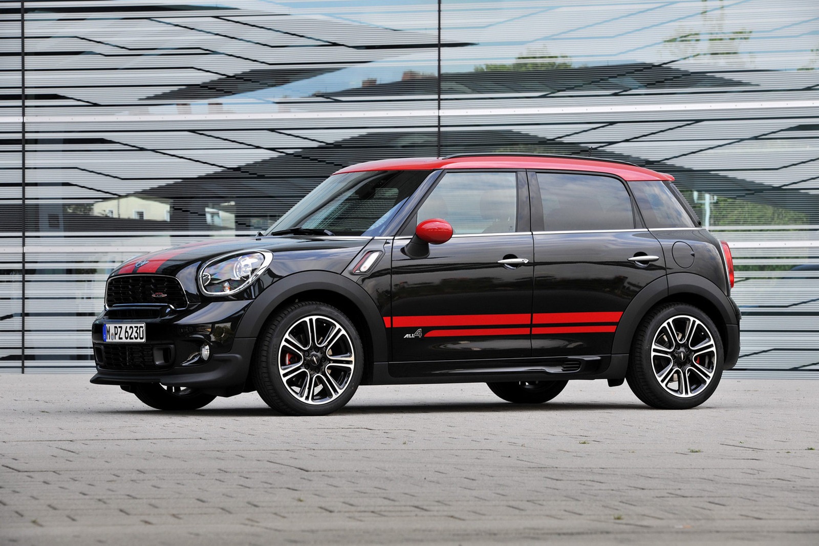 [2013-Mini-Countryman-JCW-36%255B2%255D.jpg]