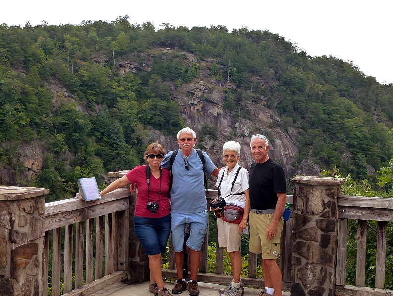 [25h6---South-Rim-Trail---Group-shot-.jpg]