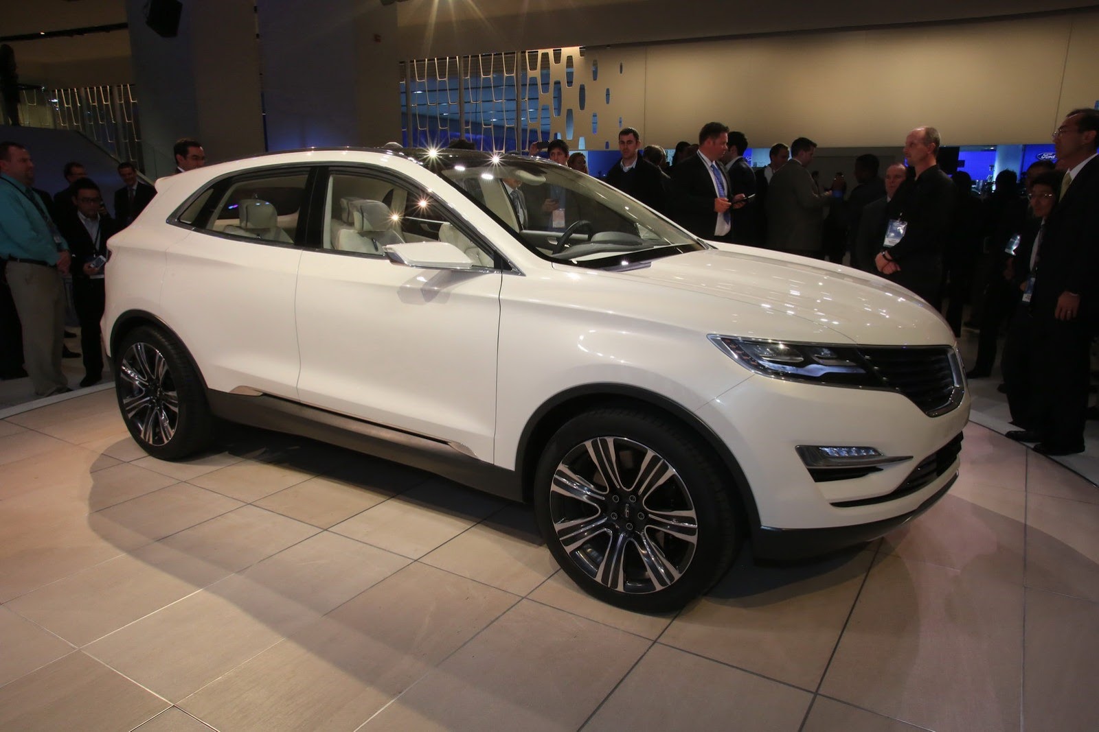 [Lincoln-MKC-2%255B2%255D.jpg]