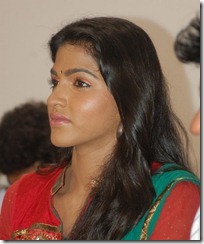dhansika_side_photo
