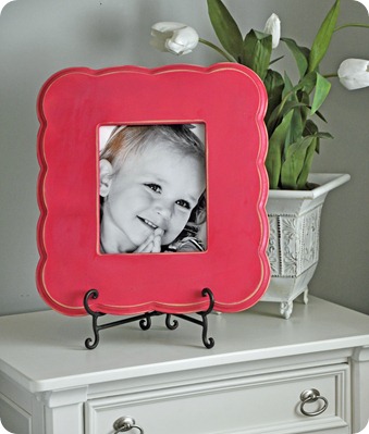 Scalloped Frame