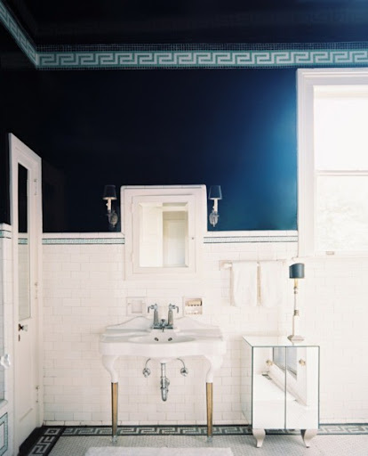 I was drawn to the interesting shape of the sink and its beautiful brass legs in this bathroom. (thatkindofwoman.tumblr.com) I was drawn to the interesting shape of the sink and its beautiful brass legs in this bathroom. (thatkindofwoman.tumblr.com)