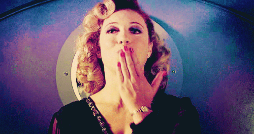 Beijos - River Song Beijos - River Song