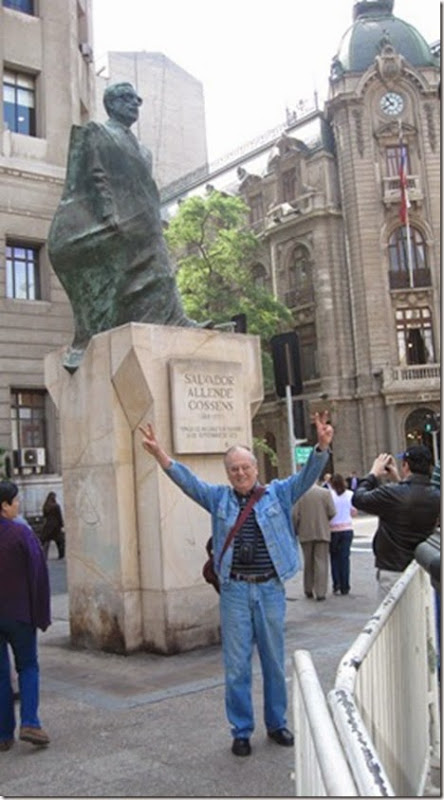 MONUMENTO A SALVADOR ALLENDE