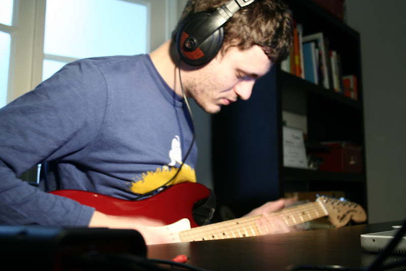 Kolea and his guitar