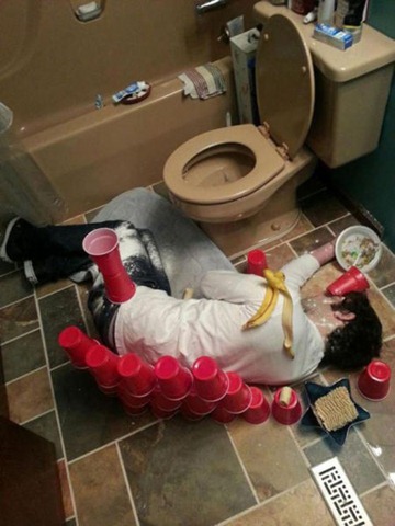 [drunk-passed-out-24%255B3%255D.jpg]