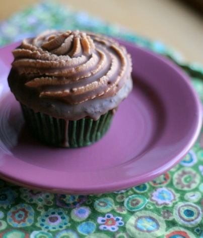 chocolate peanut butter cupcakes 1