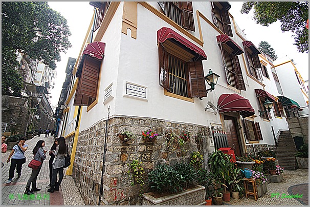 亚婆井前地富有特色的建筑群 亚婆井前地富有特色的建筑群