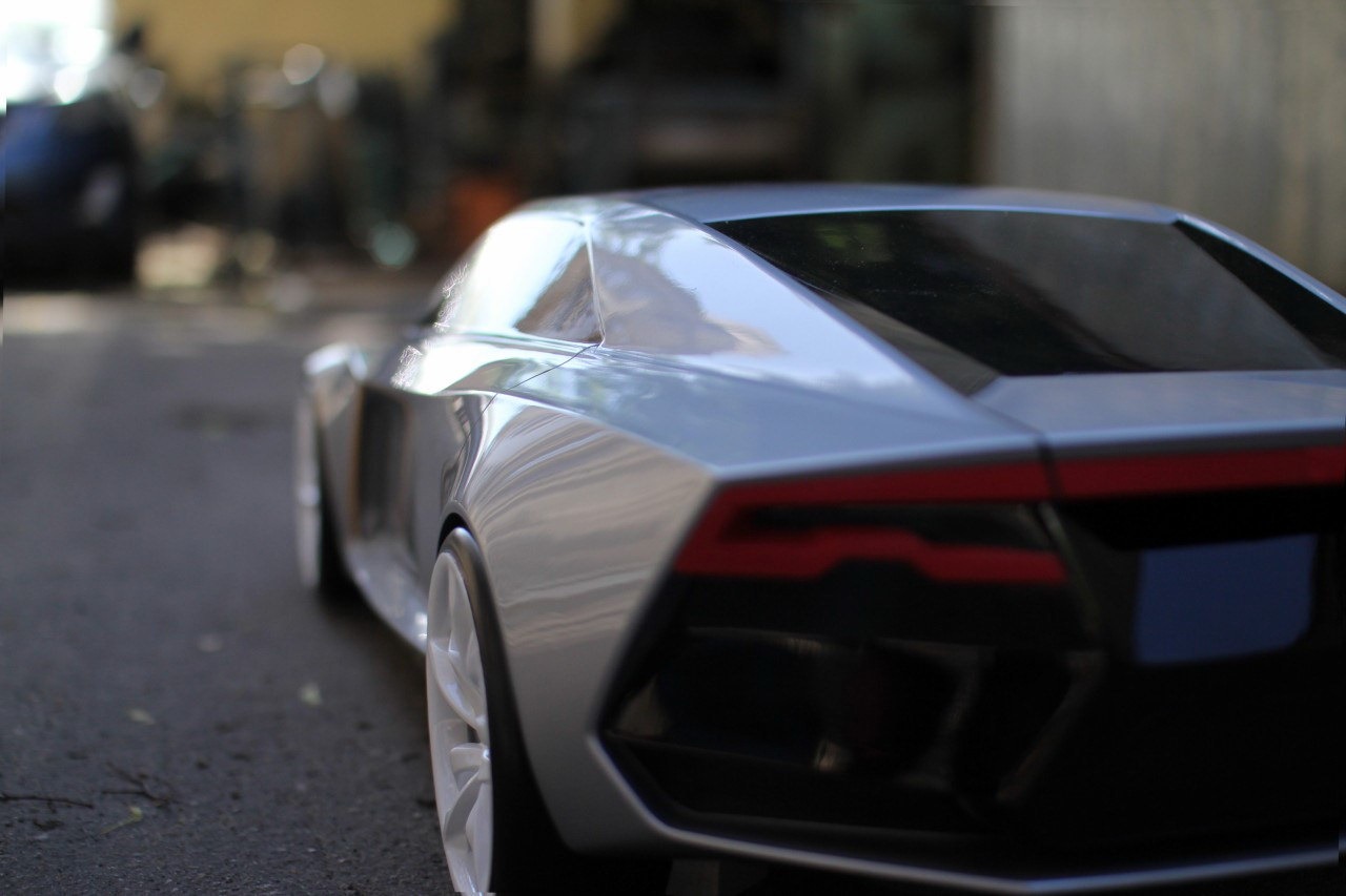 [Audi-R9-Concept-CS472.jpg]