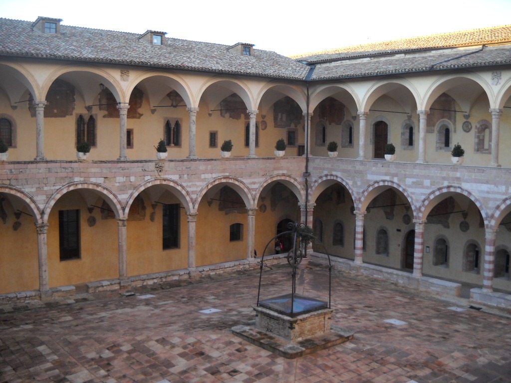 [Assisi-Volterra-1584.jpg]