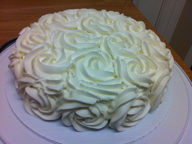 [White%2520Rose%2520Cake%2520with%2520vertical%2520layers%255B3%255D.jpg]