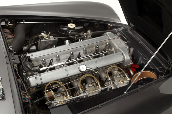 [1967-Aston-Martin-DB6-Vantage-Shooting-Brake-6%255B3%255D.jpg]