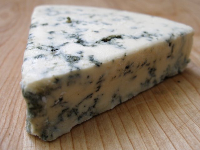 [danish_blue_cheese1%255B2%255D.jpg]