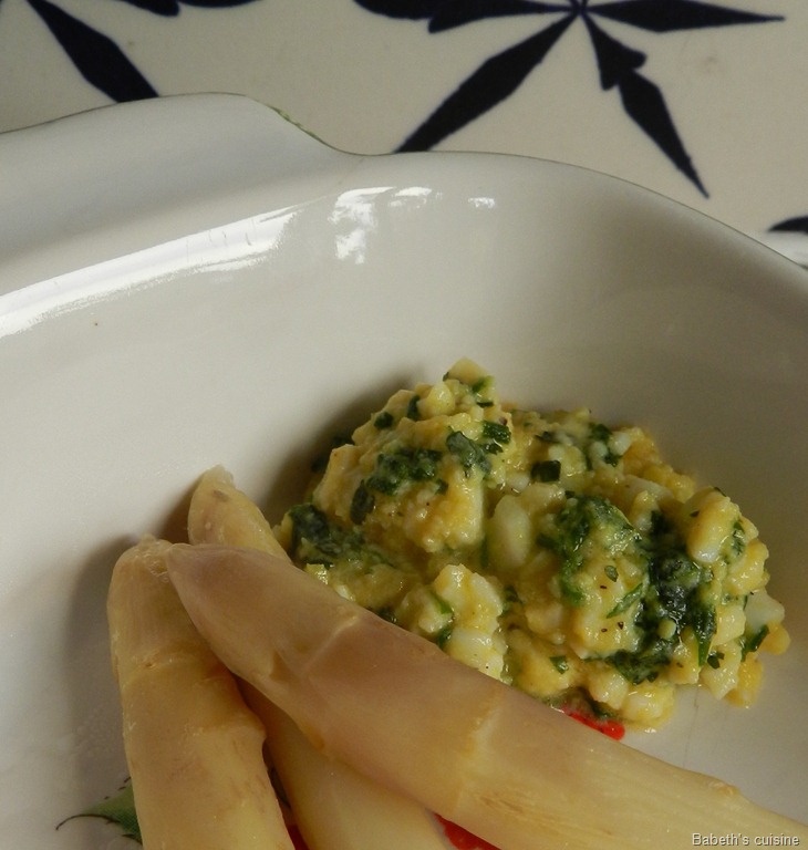 [asperges%2520vinaigrette%2520herbes2%255B7%255D.jpg]