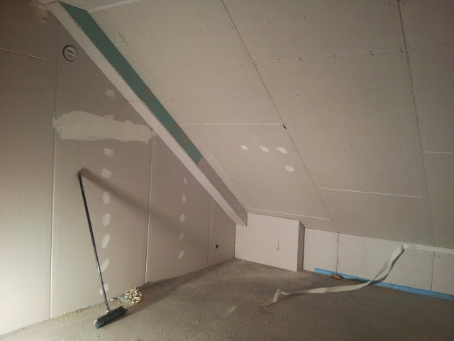 Haus Am Park: Bautagebuch: Fliesenleger