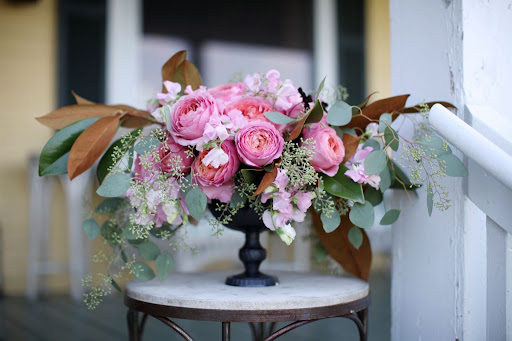 A beautiful arrangement was placed on the inn's porch.