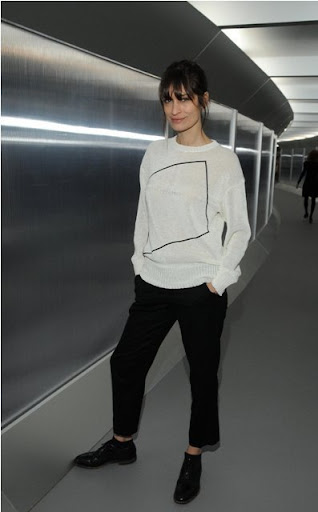 CHANEL fans of French actress Caroline de Maigret wearing the pullover of 
