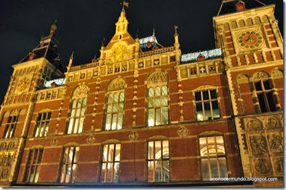 Amsterdam. Central Station. Exterior - DSC_0026