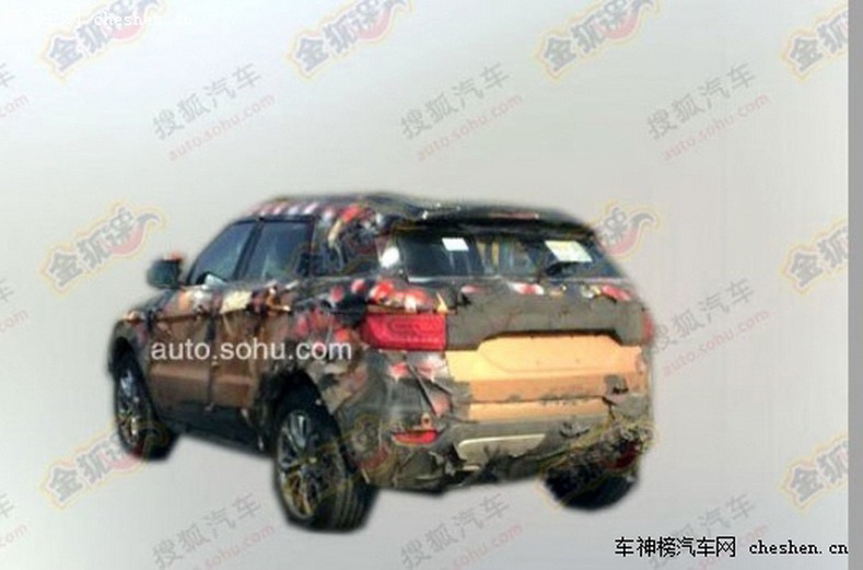 Landwind-E32-Evoque-Clone-10%25255B2%25255D.jpg