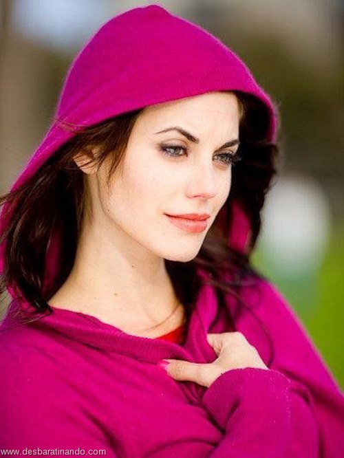 meghan ory linda sensual sexy sedutora desbaratinando  (9)