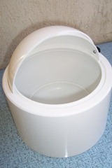 Nicholas Angelakos ice bucket, white Nicholas Angelakos ice bucket, white