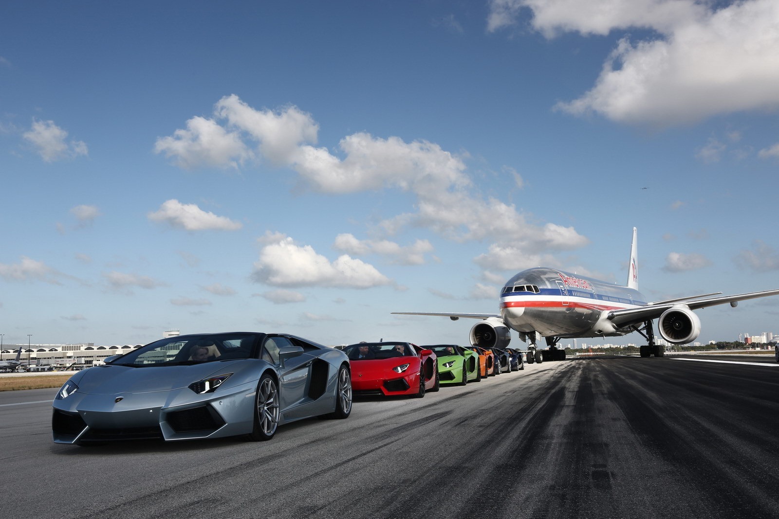 [Lamborghini-Aventador-Roadster-Miami-Launch-1%255B4%255D%255B3%255D.jpg]