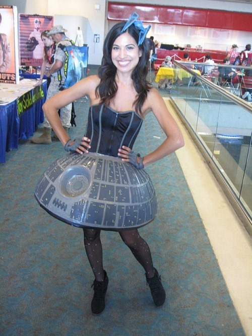 geeky-dress-3 geeky-dress-3
