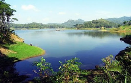 waduk sermo