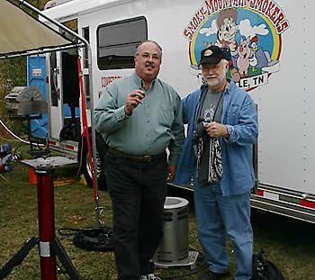 Joe receiving lucky nut from Remus at Jack Daniel's Invitational 2006 - suppose to bring you good luck. ( it did not work )