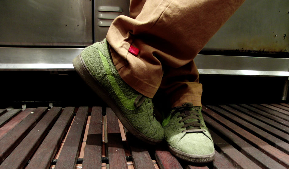 Close-up of the cuffs of the Gluttony Pants, by Betabrand. The first in the 7 sins series, these pants are made for the overeater in all of us.