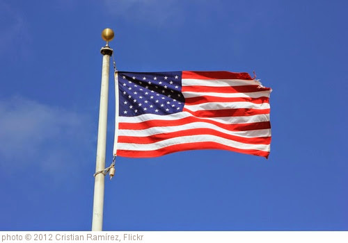 'American Flag' photo (c) 2012, Cristian Ramírez - license: https://creativecommons.org/licenses/by/2.0/