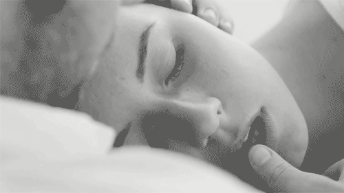 [tumblr_mf2543p1R81qesop1o3_500%255B4%255D.gif]