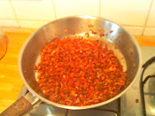 Speck und Zwiebeln anbraten, dünsten
