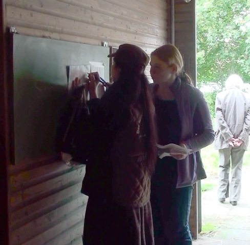 [Sabrina%255B4%255D.jpg]