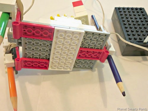 Lego-DrawBot-Foundation Lego-DrawBot-Foundation