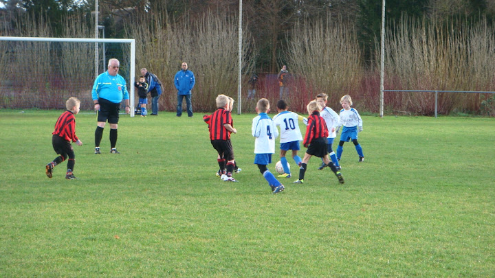 2011 - 17 DEC - WVV F3 - BATO F1 003.jpg