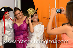 Fotos do evento Fabiana e Jaliver. Foto numero 9974 do estudio Foto Arte Digital, de Itaborai, RJ, que faz fotografia de casamentos (fotos de casamento), fotos de aniversario (fotografia de aniversario), fotos de 15 anos, fotos de criancas (fotografia infantil), fotos de eventos sociais, videos de casamento, videos de 15 anos, videos de making-of, videos de aniversario, video infantil (video de criancas) e videos de eventos sociais. Fotojornalismo e videojornalismo em Itaborai, RJ.