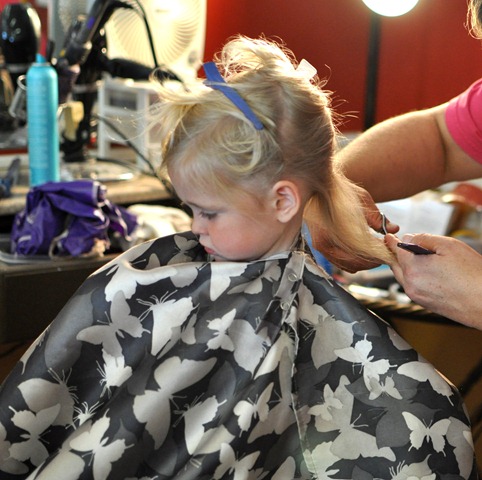 [first%2520haircut%2521%2520052811%2520%252830%2529crop%255B4%255D.jpg]