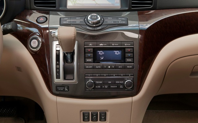 [2013-Nissan-Quest-interior-center-stack%255B3%255D.jpg]