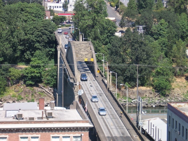 [IMG_2823-Willamette-River-Bridge-in-%255B2%255D.jpg]
