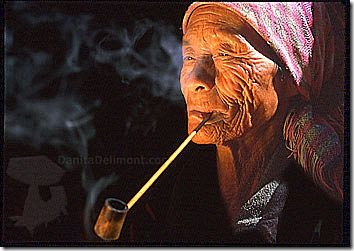 women-smoking1_64