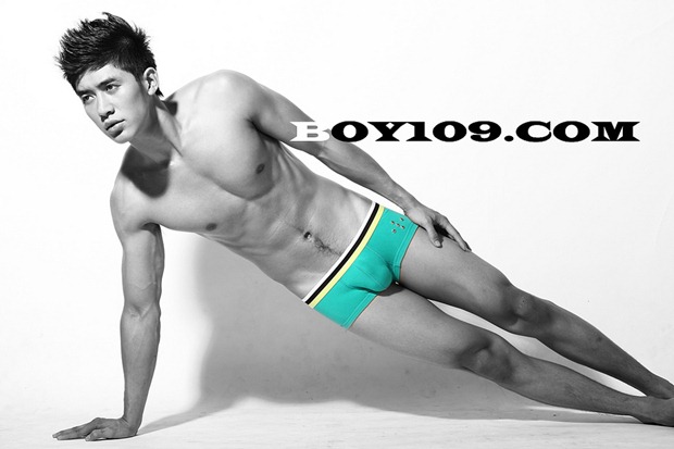 Asian-Males-Cao Lam Vien - Hot Hot in Underwear Again!-02