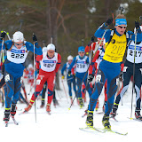 Kristoffer Langøien Skjelvik i front av feltet
