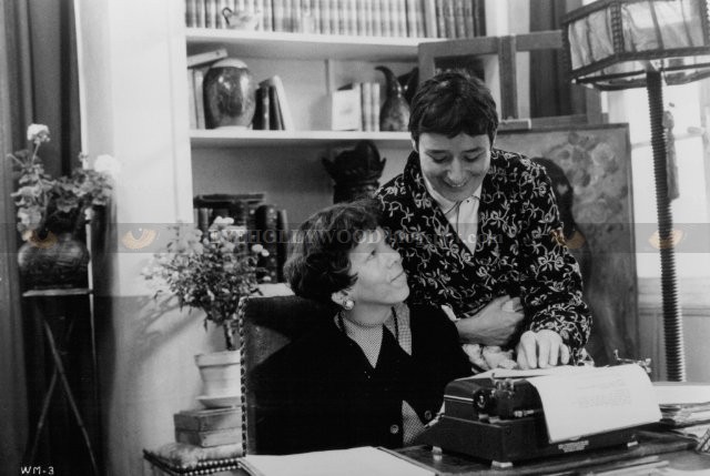 Linda Bassett 