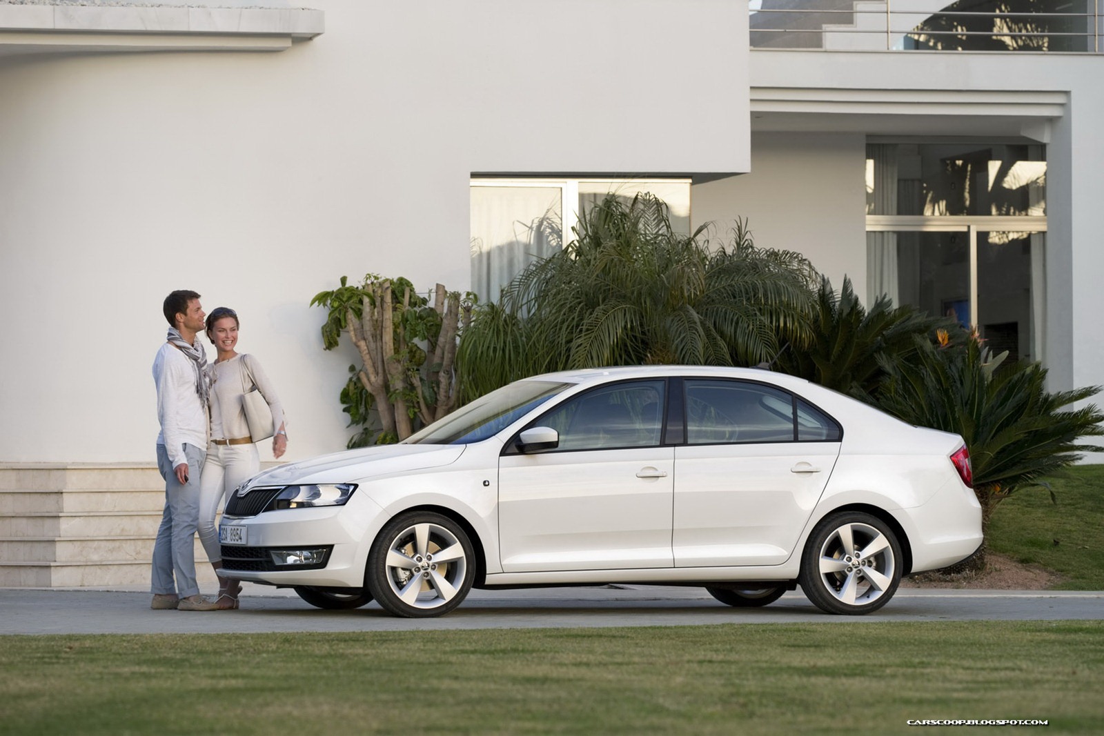 [2013-Skoda-Rapid-68%255B2%255D.jpg]