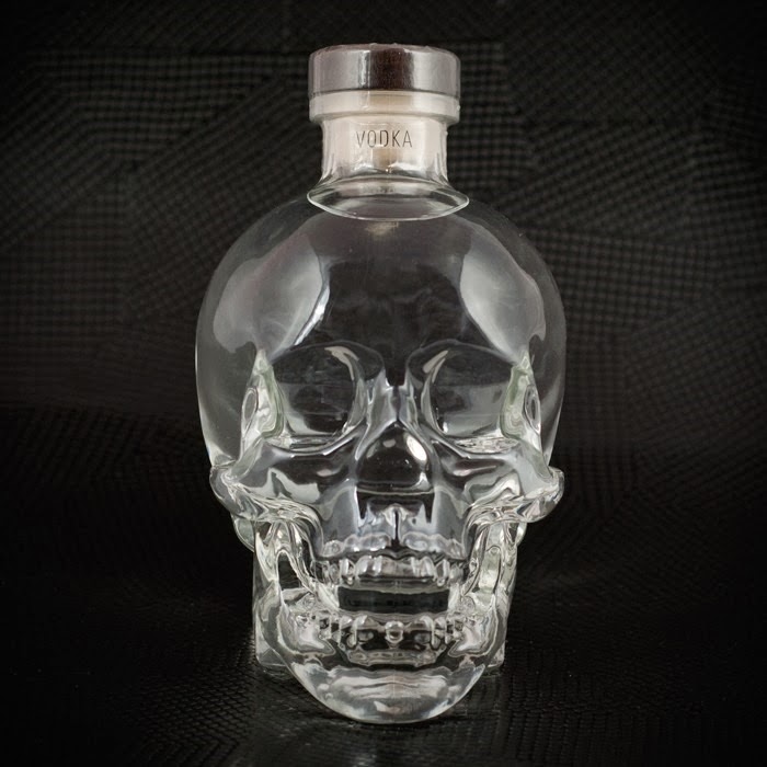 [crystal-vodka-face-on-black-background%255B4%255D.jpg]
