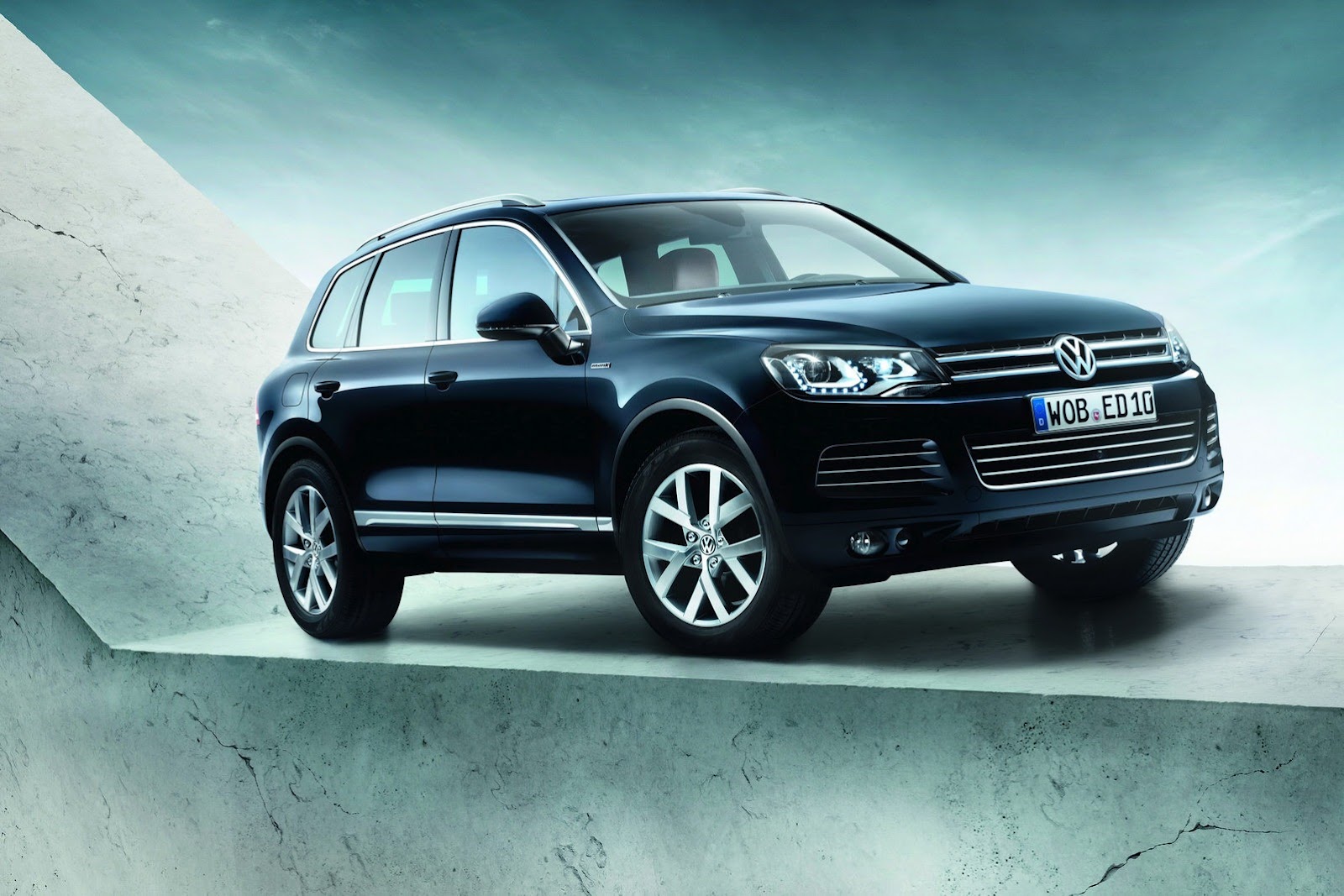 2013-VW-Touareg-X-1%25255B2%25255D.jpg